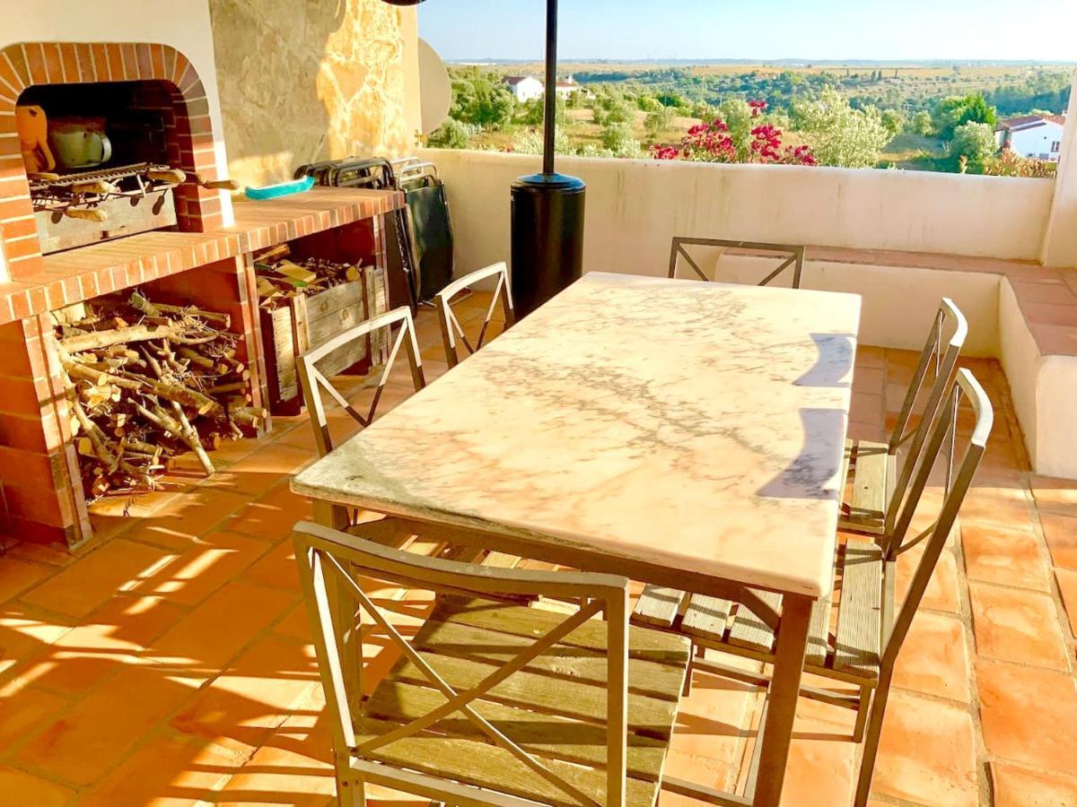 Charming Villa In Casais De Sao Bras Eksteriør bilde